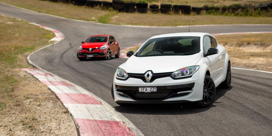  Renault Clio R.S. 220 Trophy 2016 года  (AU) (фото 18 из 30)